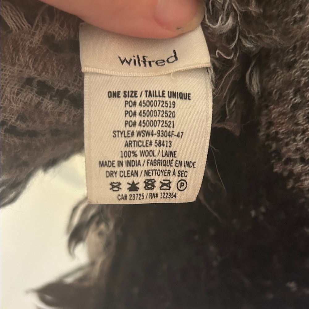 Wilfred Haus Party Triangle Scarf - Picture 4 of 5